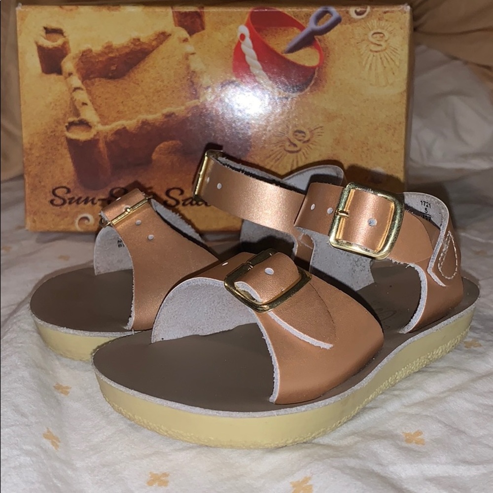 Sun-San Salt Water Sandals Rose Gold size 5